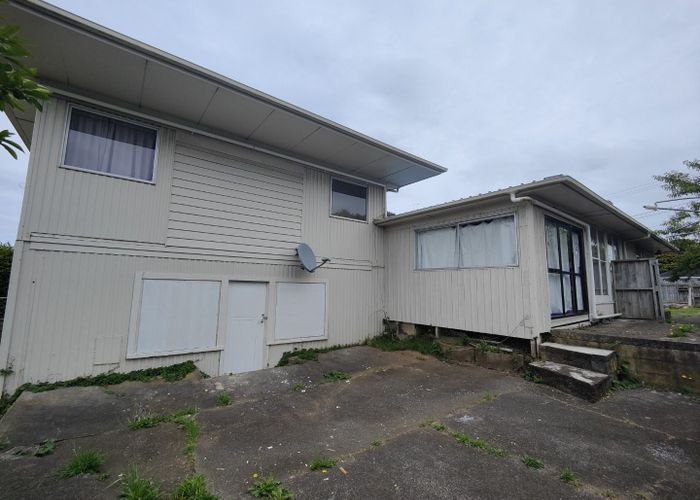  at 64 Commissariat Rd, Mount Wellington, Auckland City, Auckland