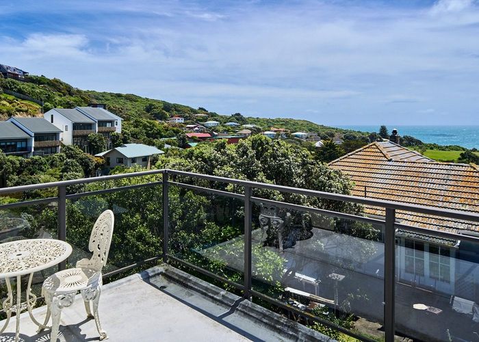  at 21 View Road, Titahi Bay, Porirua