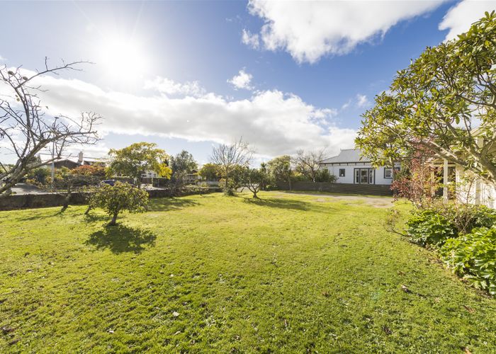  at 38 Limbrick Street, Terrace End, Palmerston North