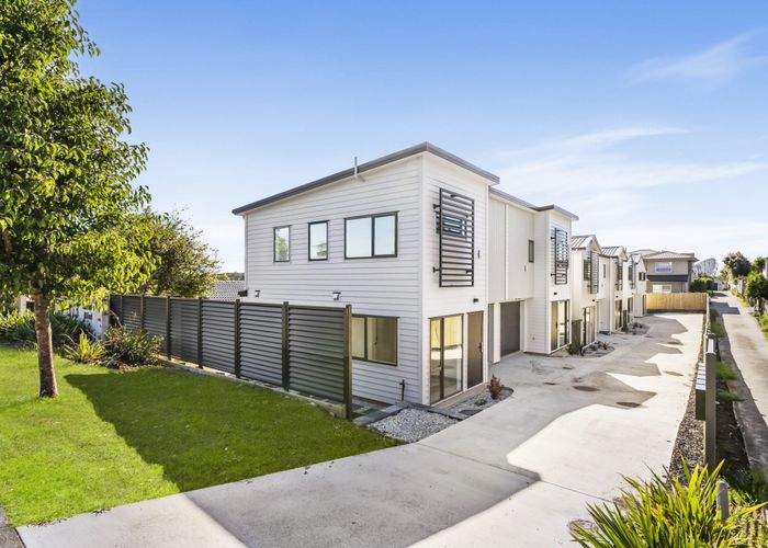  at 311 Albany Highway, Albany, North Shore City, Auckland