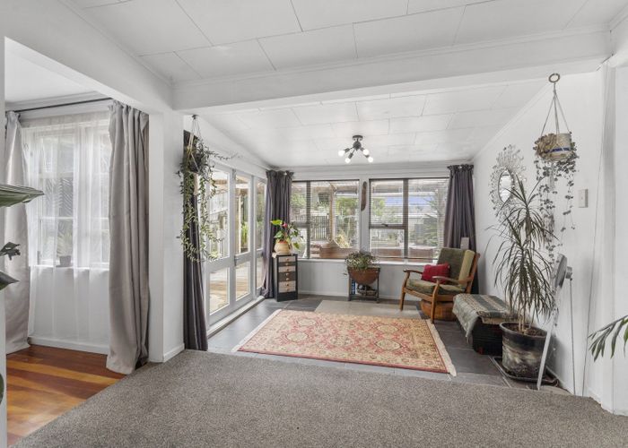  at 17 Ngaio Road, Raumati Beach, Kapiti Coast, Wellington