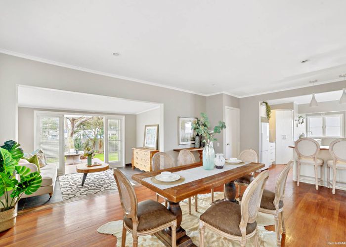  at 1/130 Onewa Road, Northcote, Auckland