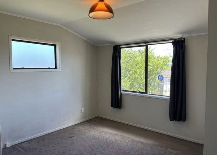  at 28 West Harbour Drive, West Harbour, Waitakere City, Auckland