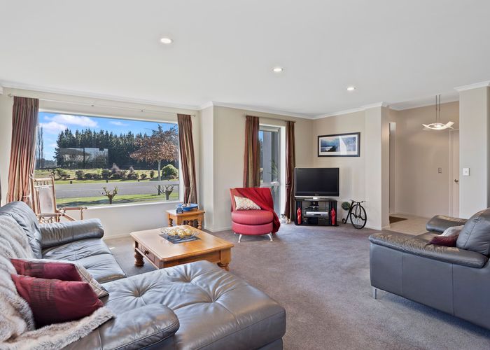 at 90 Rothesay Road, Parklands, Christchurch