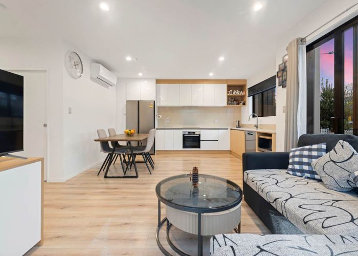  at 9/4 Dunkirk Road, Panmure, Auckland City, Auckland