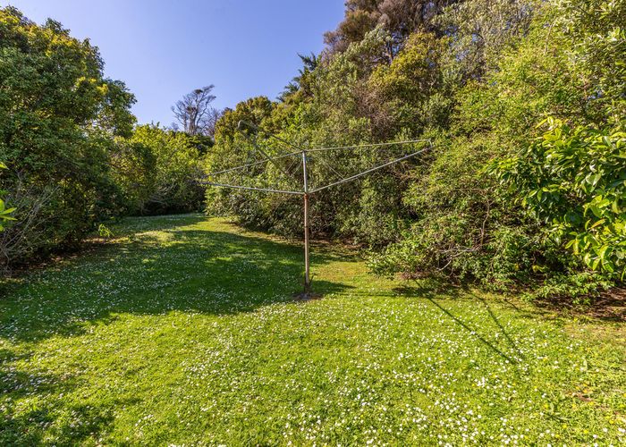  at 4 Queens Drive, Oneroa, Waiheke Island