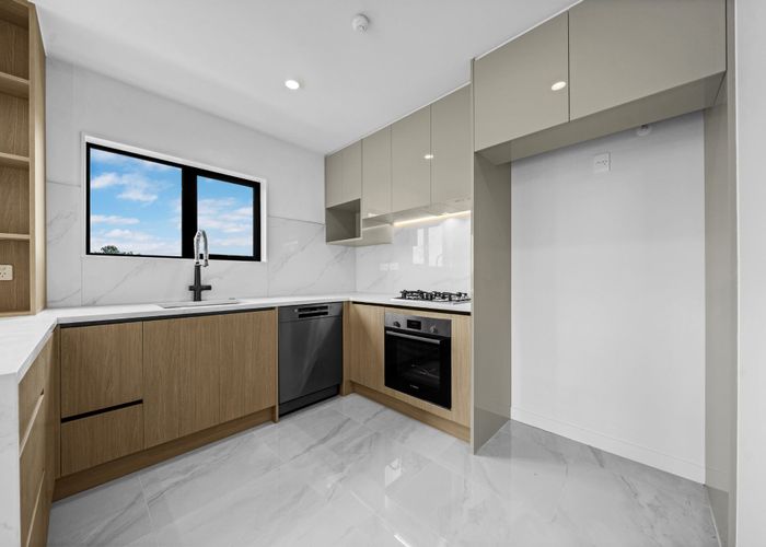  at 4A Glenmore Road, Sunnyhills, Manukau City, Auckland