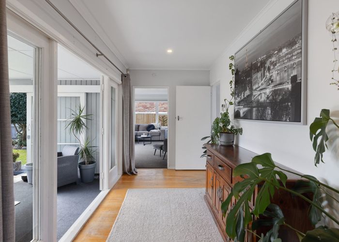  at 14 Regent Street, Brookfield, Tauranga