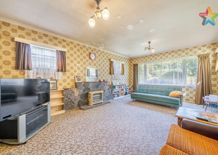  at 20 Golf Road, Manor Park, Lower Hutt