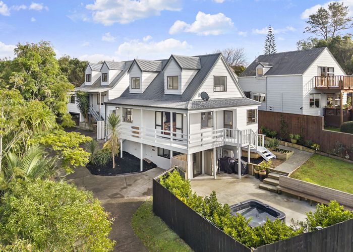  at 2/6 Ceramco Place, Torbay, Auckland