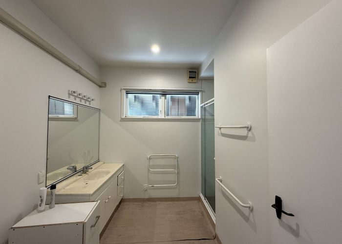  at 121 Pembroke Road, Northland, Wellington, Wellington