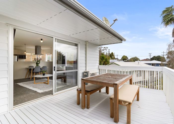  at 15B Aeroview Drive, Beach Haven, Auckland
