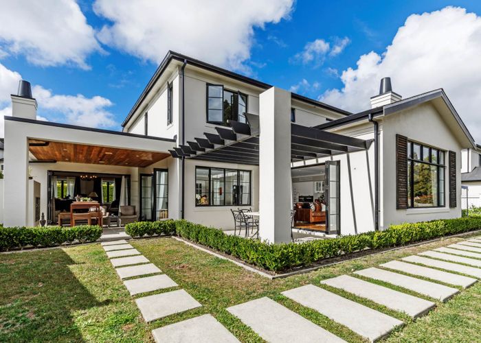  at 5 St Andrews Way, Albany, Auckland