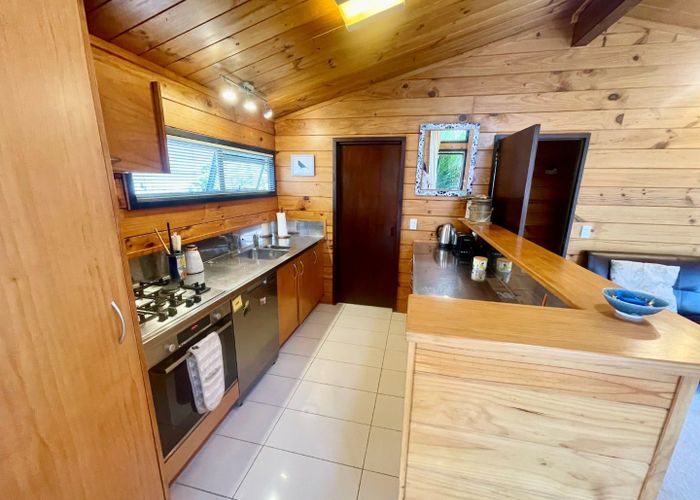  at 2/31 Vauxhall Road, Devonport, North Shore City, Auckland