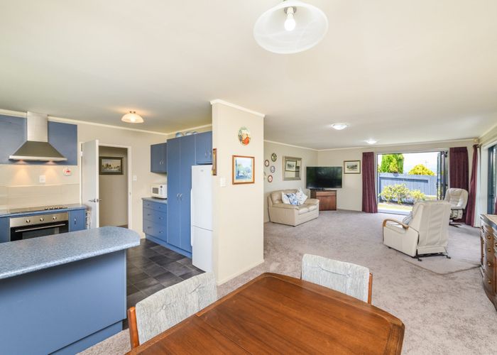  at 6 Logan Views, Kelvin Grove, Palmerston North