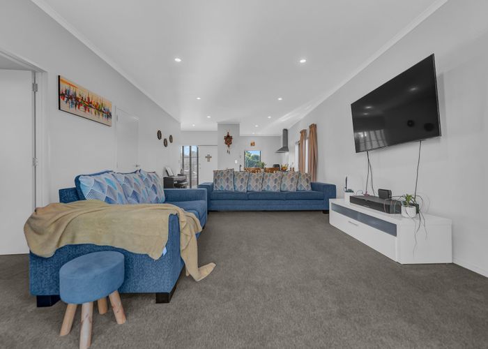  at 36 Kuurae Crescent, Weymouth, Manukau City, Auckland