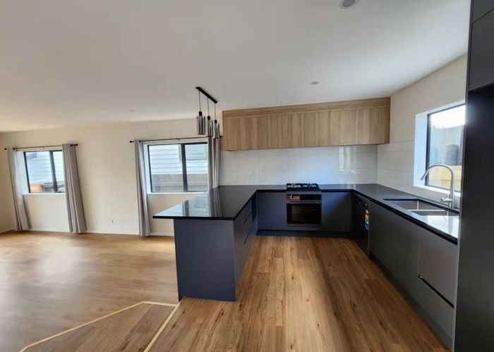  at 4B Terra Nova, Glen Eden, Waitakere City, Auckland