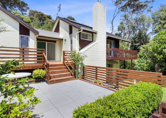  at 14 Langstone Place, Chatswood, North Shore City, Auckland