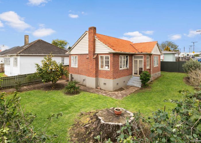  at 50 Station Road, Otahuhu, Auckland