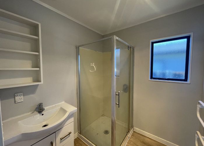  at 14 Tennessee Avenue, Mangere East, Auckland