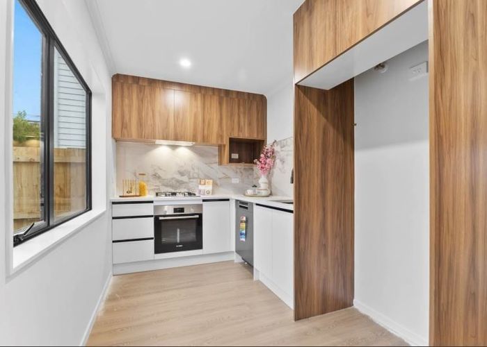  at 106C Parkhaven Drive, Rosehill, Papakura