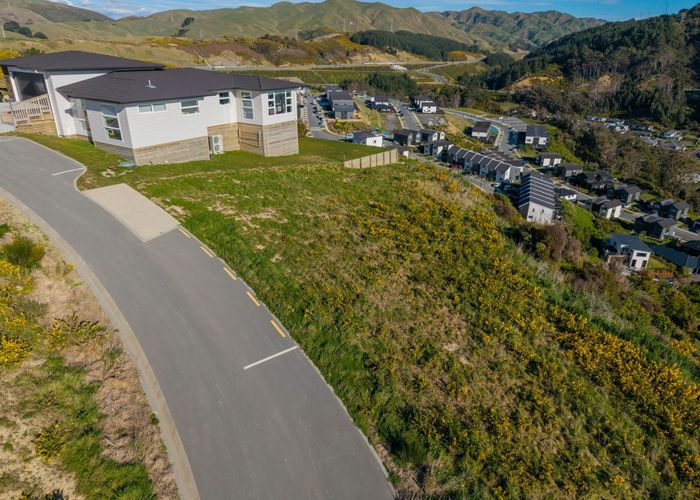  at 4 Stunsail Lane, Whitby, Porirua, Wellington