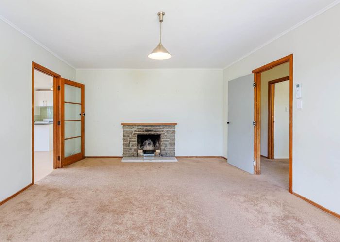  at 15 Diana Drive, Glenfield, North Shore City, Auckland