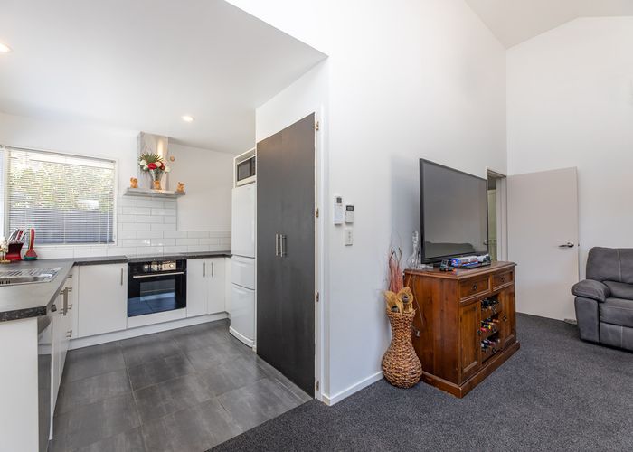  at 3/19 Burdale Street, Riccarton, Christchurch