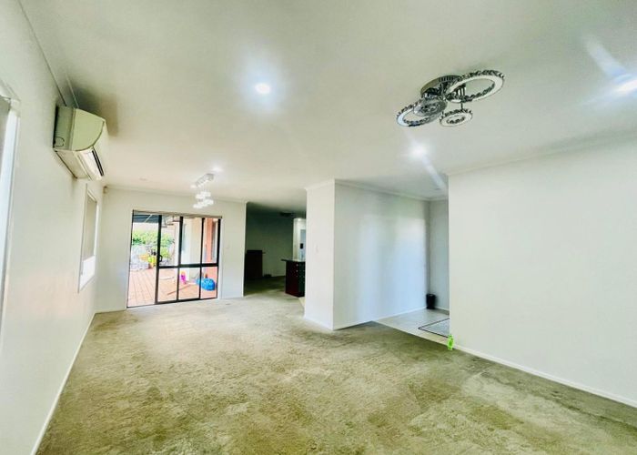  at 22 Rock Daisy Crescent, Mangere, Manukau City, Auckland