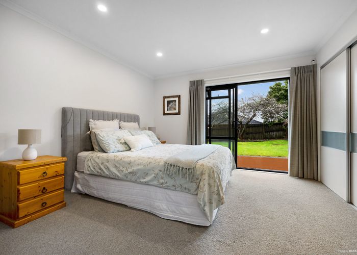  at 15 Orangewood Drive, Northpark, Auckland