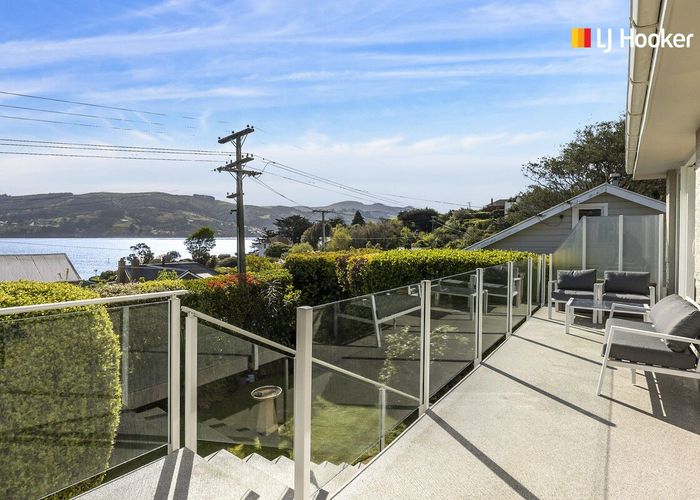  at 10A Wharfdale Street, Macandrew Bay, Dunedin