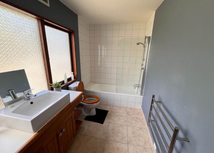  at 221B Titirangi Road, Titirangi, Waitakere City, Auckland