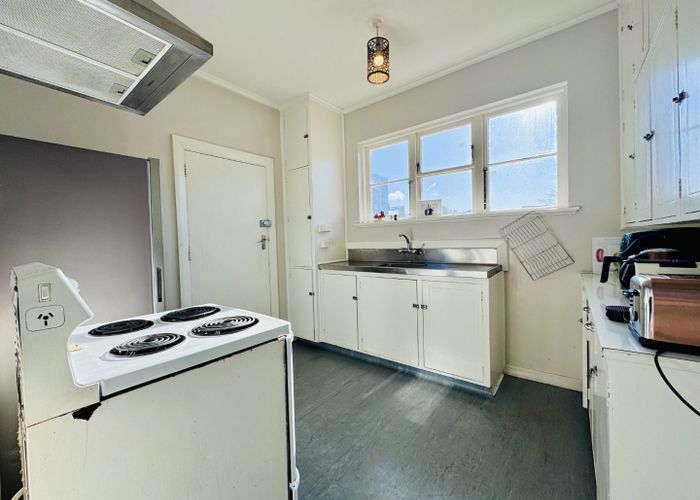  at 15 Centennial Ave, Riccarton, Christchurch City, Canterbury