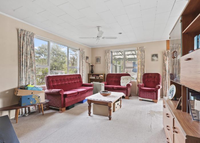  at 69 Riverpark Crescent, Henderson, Waitakere City, Auckland