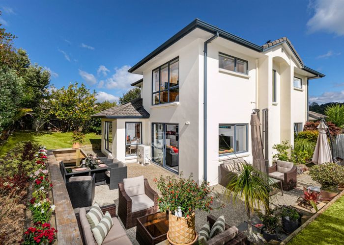  at 24 William Gamble Drive, Greenhithe, Auckland