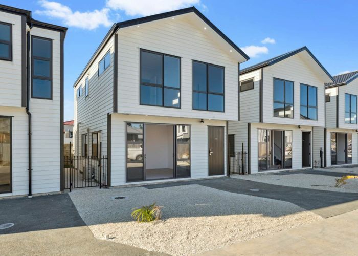  at 2/13 Kimpton Road, Papatoetoe, Manukau City, Auckland