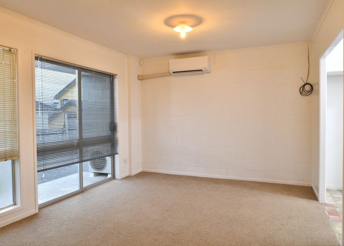  at 2/42 Arundel Street, Mount Roskill, Auckland City, Auckland
