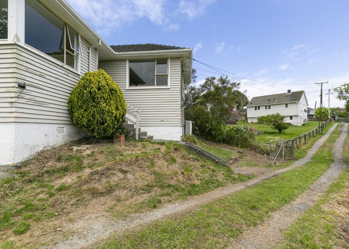  at 14 Chew Place, Ranui, Porirua