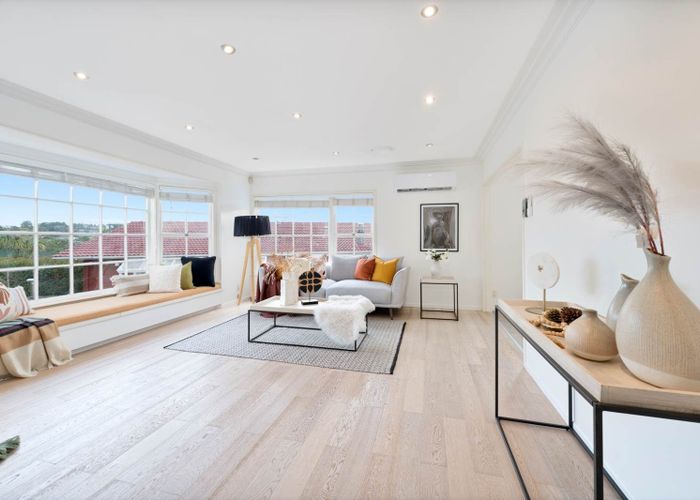  at 16 Munstead Place, Hillcrest, Auckland
