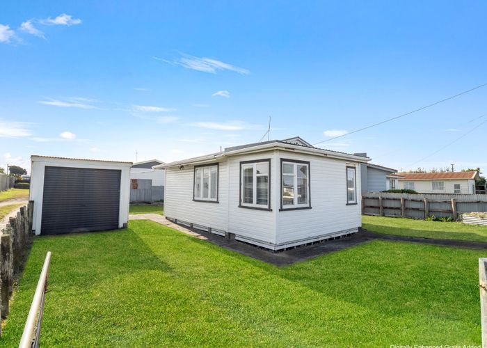  at 10 Cornfoot Street, Castlecliff, Whanganui, Manawatu / Whanganui