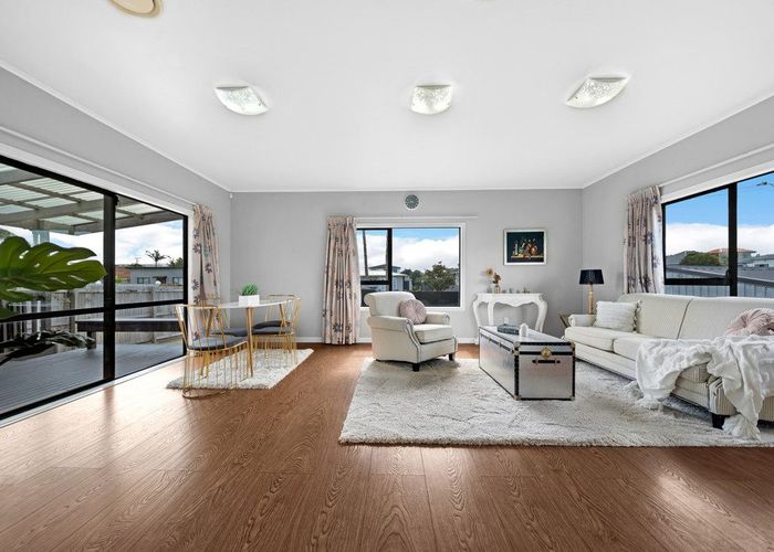  at 5 Atkinson Avenue, Papatoetoe, Manukau City, Auckland