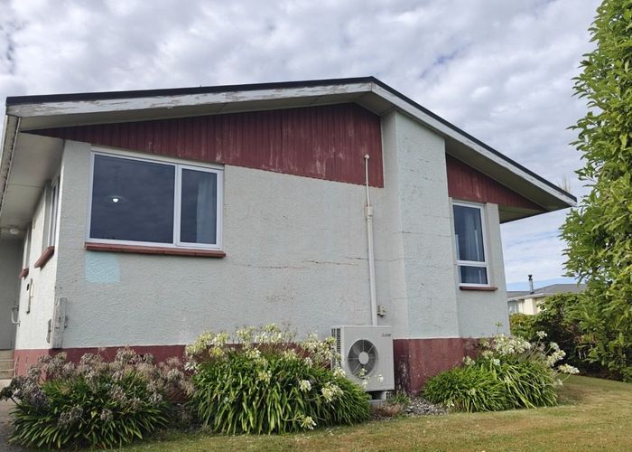  at 16 Paisley Street, Kew, Invercargill