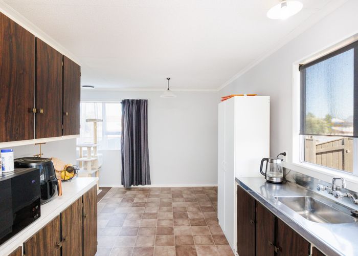  at 61 Hillcrest Drive, Kelvin Grove, Palmerston North