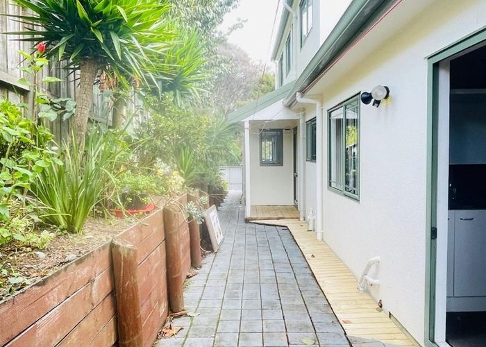  at 108 Seaview Road, Glenfield, Auckland