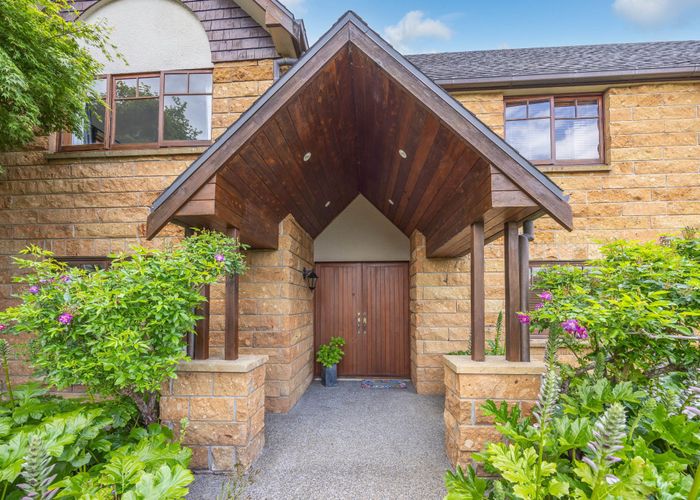  at 1102 River Road, Flagstaff, Hamilton, Waikato