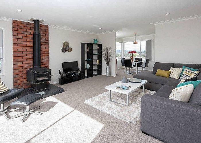  at 115 Sandspit Road, Shelly Park, Auckland