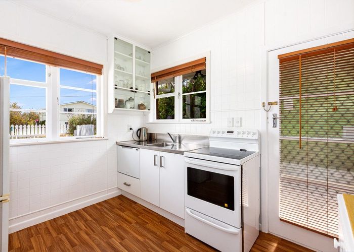  at 2 Ruskin Road, Newlands, Wellington, Wellington