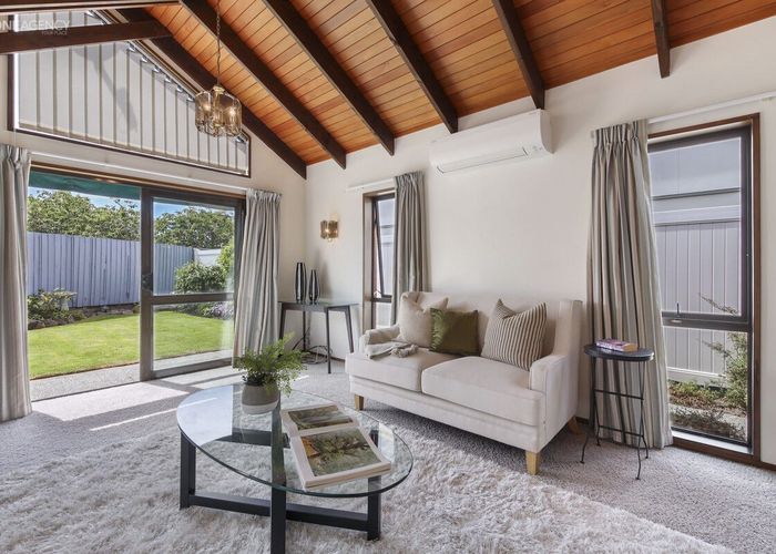  at 2/104 Trafalgar Street, St. Albans, Christchurch City, Canterbury