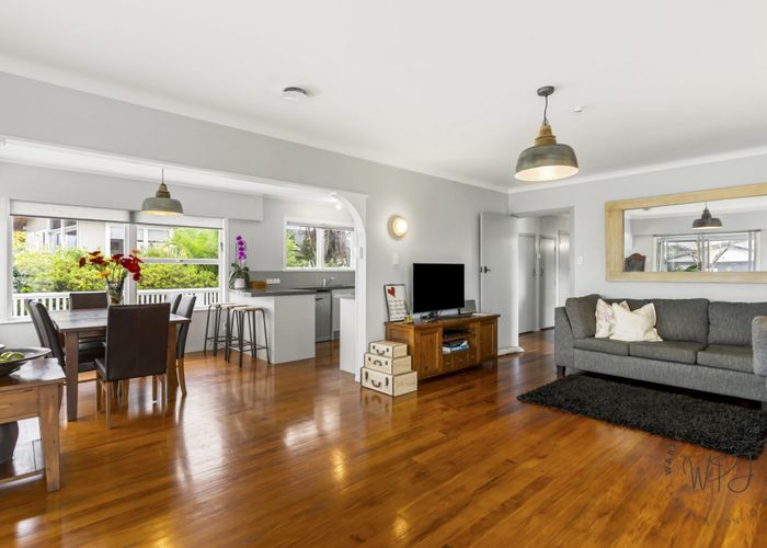  at 14 Lakeside Drive, Pahurehure, Papakura, Auckland