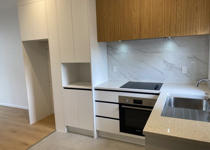  at 9/28 Lavelle Road, Henderson, Waitakere City, Auckland